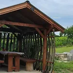 Kádárok Vendégháza A Somló-hegyen * Somloszolos