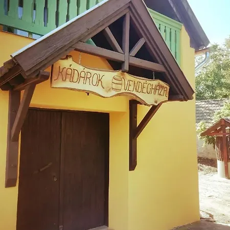 Kadarok Vendeghaza A Somlo-hegyen Holiday home *