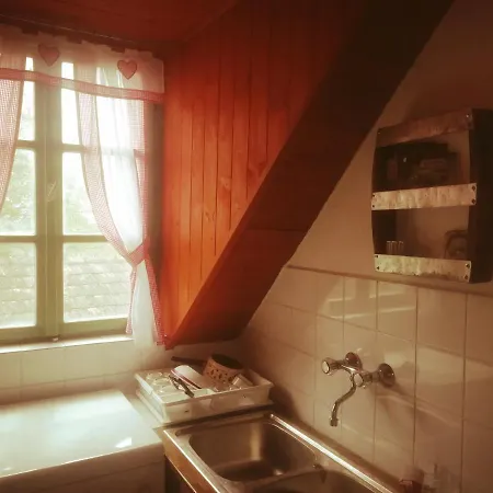 Holiday home Kadarok Vendeghaza A Somlo-hegyen Somloszolos