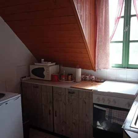 Kadarok Vendeghaza A Somlo-hegyen *