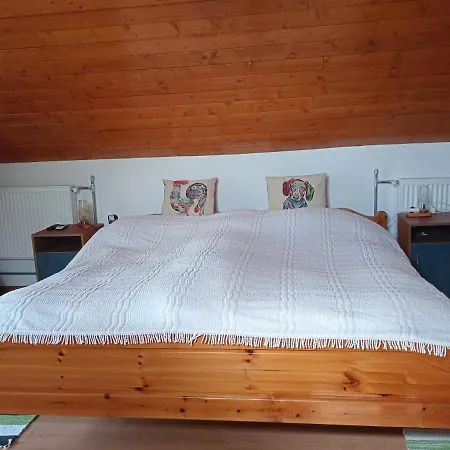 Nyaraló Kádárok Vendégháza A Somló-hegyen Somlószőlős