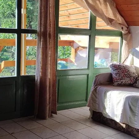 Kadarok Vendeghaza A Somlo-hegyen Holiday home Somloszolos
