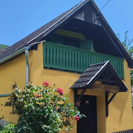 Kadarok Vendeghaza A Somlo-hegyen Holiday home