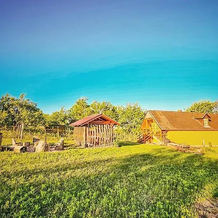 Kadarok Vendeghaza A Somlo-hegyen Holiday home